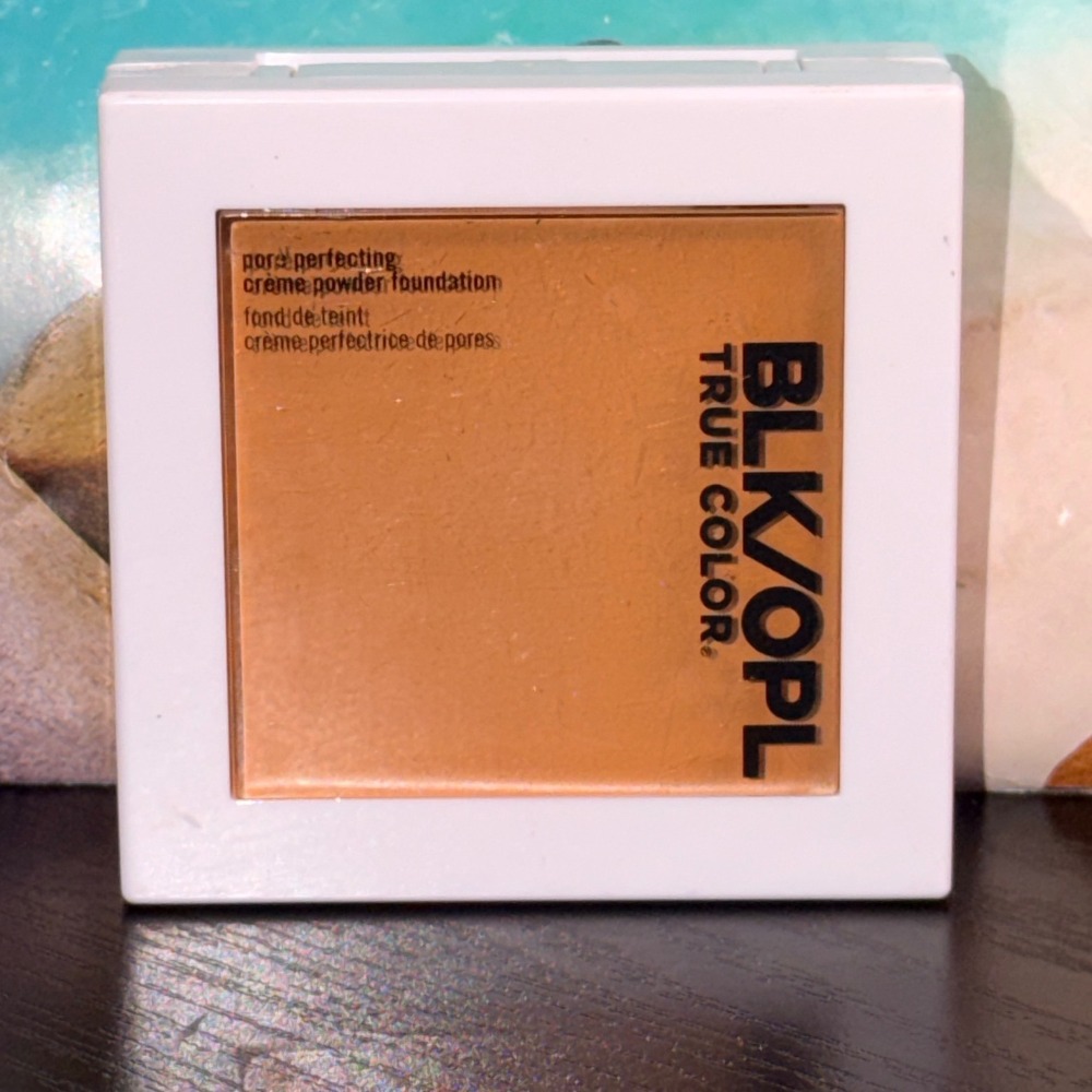 BLK/OPL True Color Pore Perfecting Creme Powder Foundation 240 Heavenly Honey